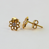 DAINTY PETAL STUDS