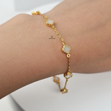 DAINTY 7 FLOWER WHITE BRACELET