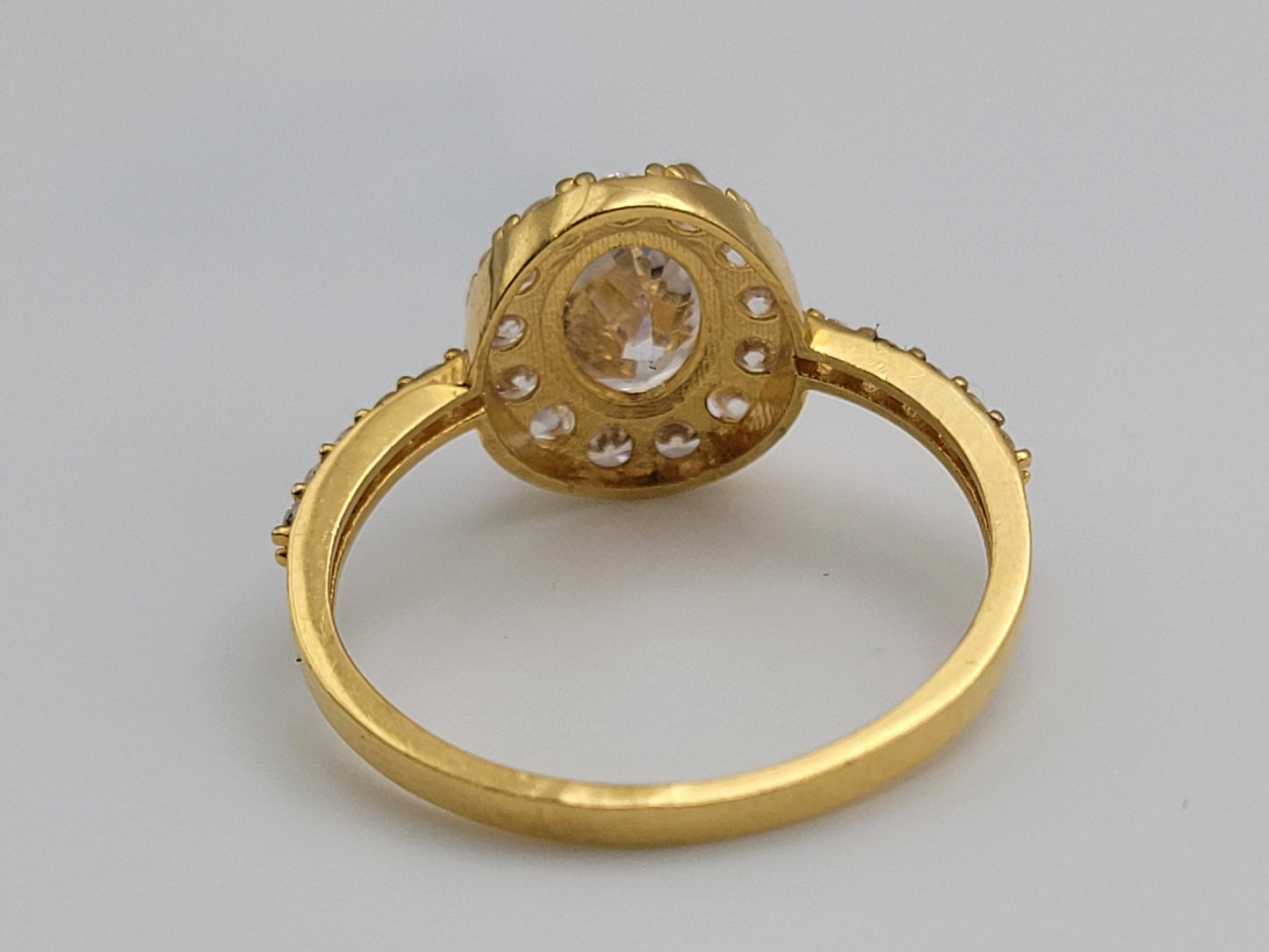 OVAL- CUT RING