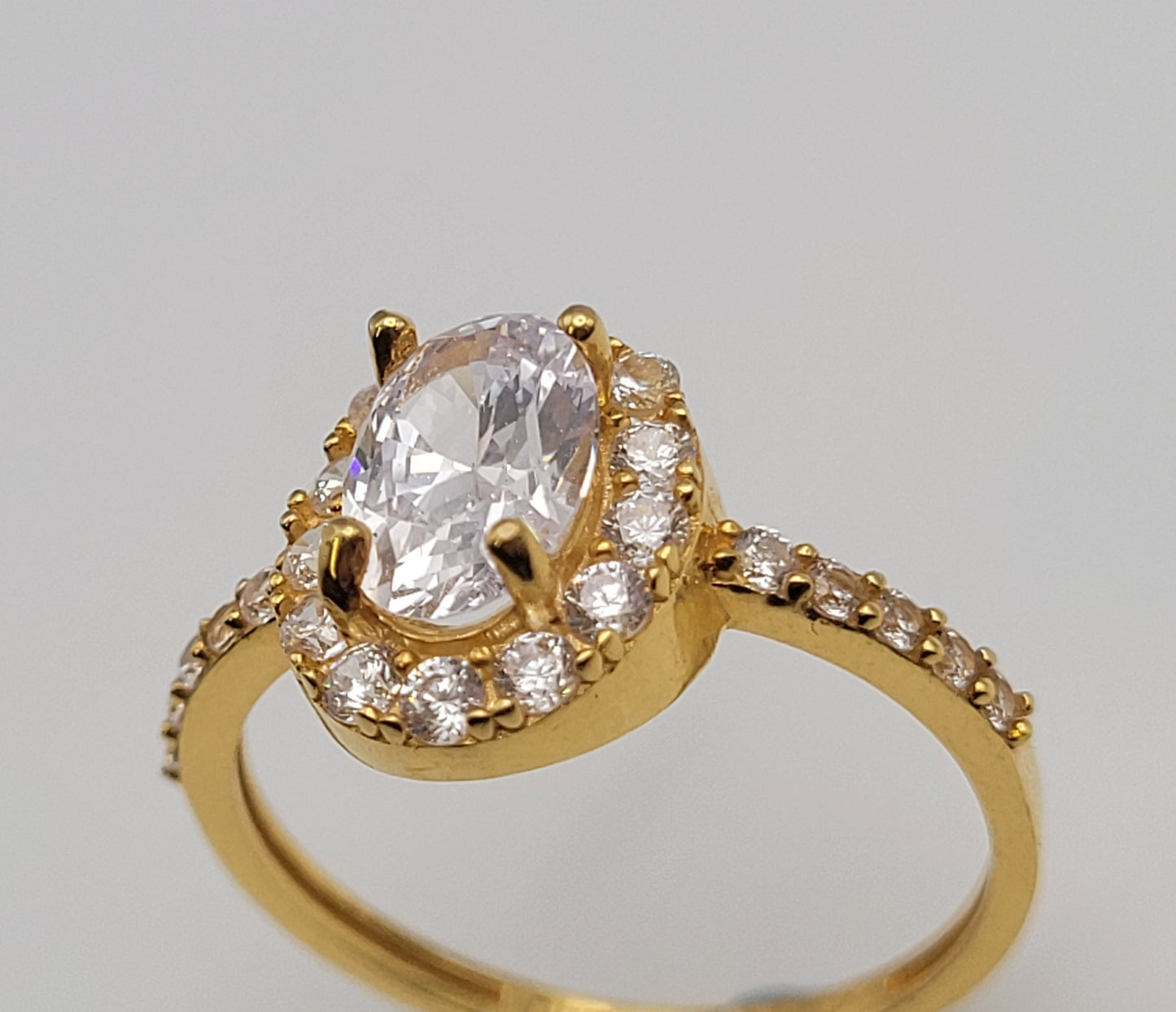 OVAL- CUT RING