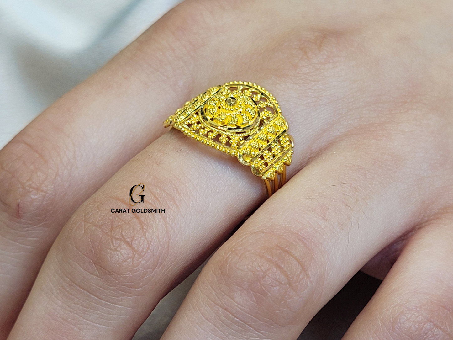 INTRICATE GOLD RING